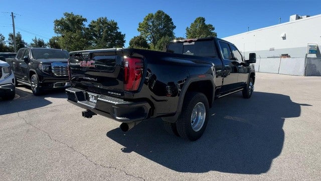 2025 GMC Sierra 3500HD 4WD Crew Cab 172" Denali