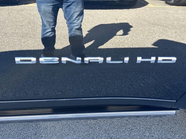 2025 GMC Sierra 3500HD 4WD Crew Cab 172" Denali