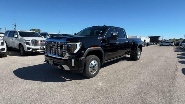 2025 GMC Sierra 3500HD 4WD Crew Cab 172" Denali