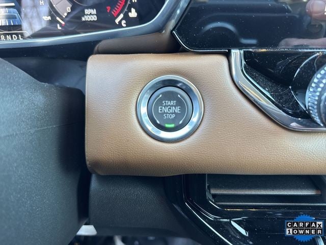 2025 GMC Canyon 4WD Crew Cab AT4