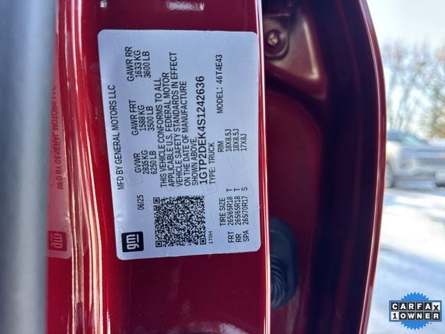 2025 GMC Canyon 4WD Crew Cab AT4