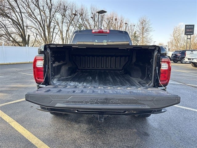 2025 GMC Canyon 4WD Crew Cab AT4