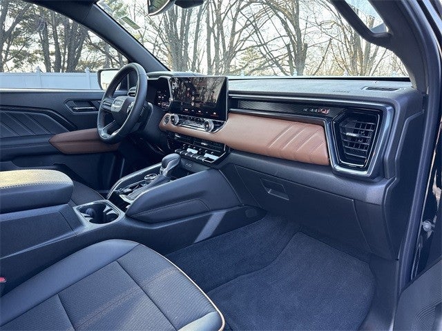 2025 GMC Canyon 4WD Crew Cab AT4