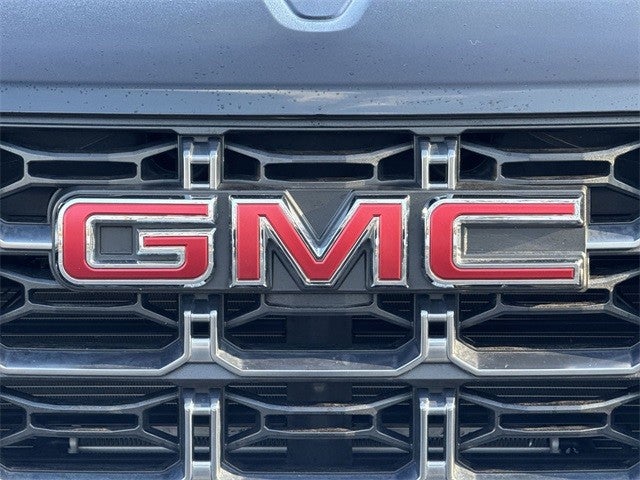 2025 GMC Canyon 4WD Crew Cab AT4