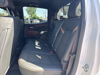 2024 GMC Canyon 4WD Crew Cab AT4