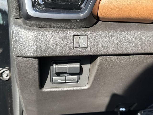 2023 GMC Canyon 4WD Crew Cab AT4