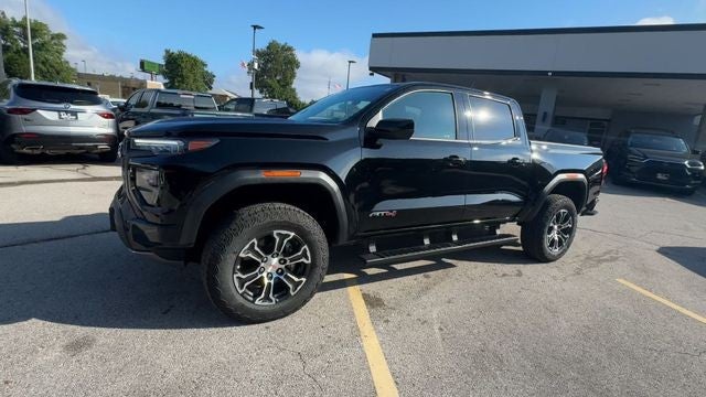 2023 GMC Canyon 4WD Crew Cab AT4