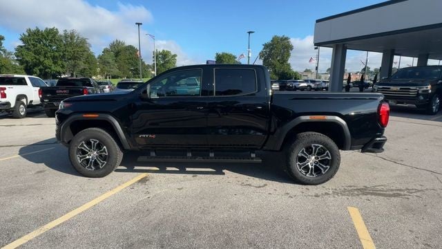 2023 GMC Canyon 4WD Crew Cab AT4