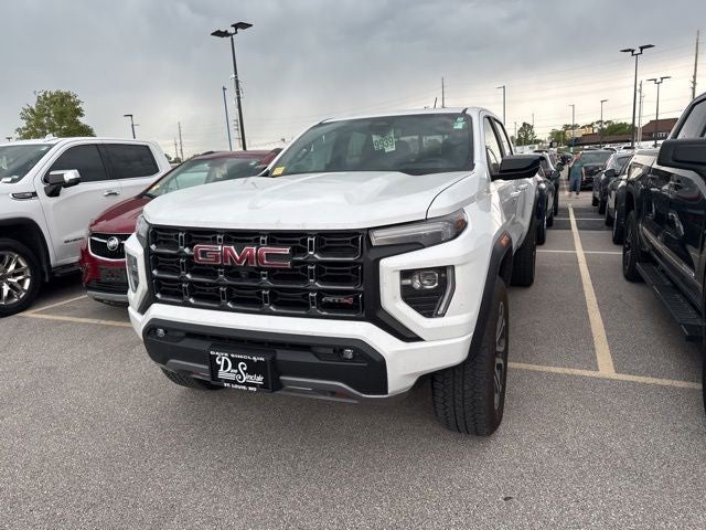 2024 GMC Canyon 4WD Crew Cab AT4