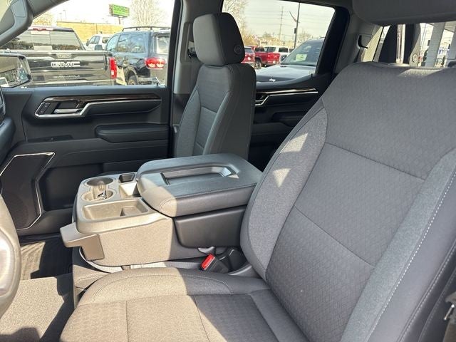 2024 GMC Sierra 1500 4WD Crew Cab 147" SLE