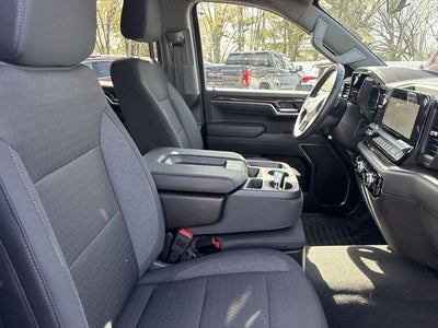 2024 GMC Sierra 1500 4WD Crew Cab 147" SLE