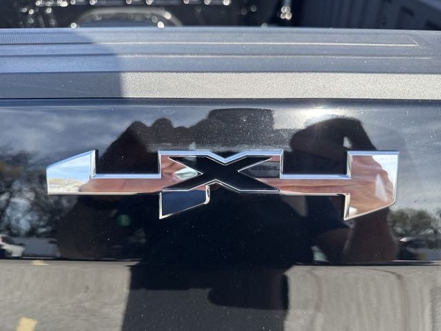 2024 GMC Sierra 1500 4WD Crew Cab 147" SLE