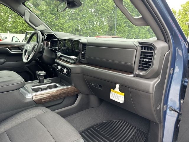 2025 GMC Sierra 1500 4WD Crew Cab 147" Elevation w/3SB