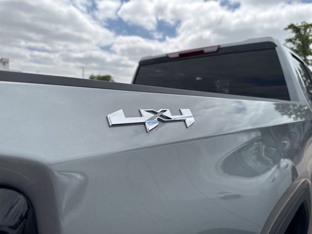 2025 GMC Sierra 1500 4WD Crew Cab 147" SLT