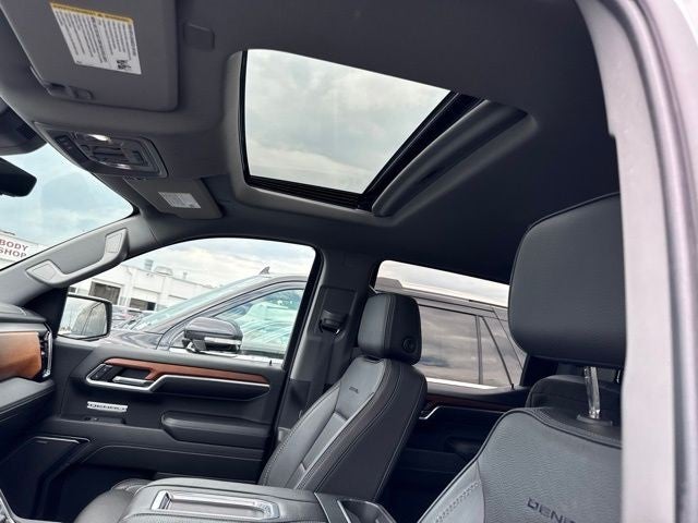 2022 GMC Sierra 1500 4WD Crew Cab 147" Denali