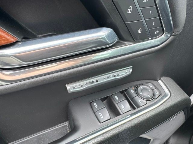 2022 GMC Sierra 1500 4WD Crew Cab 147" Denali