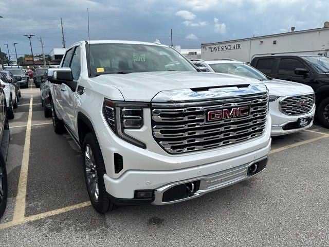 2022 GMC Sierra 1500 4WD Crew Cab 147" Denali