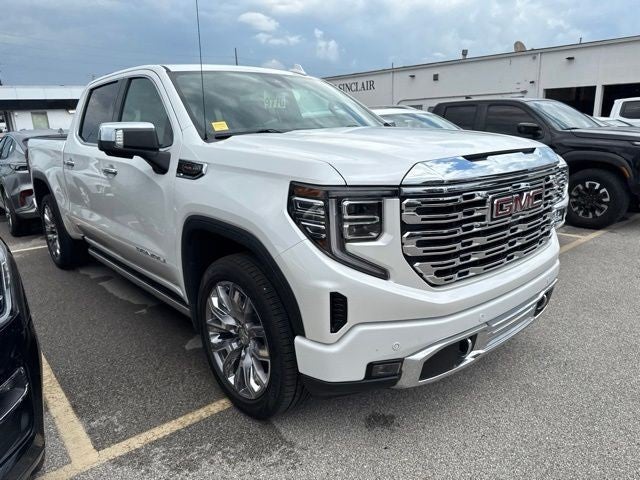 2022 GMC Sierra 1500 4WD Crew Cab 147" Denali