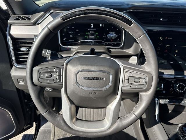 2023 GMC Sierra 1500 4WD Crew Cab 147" Denali