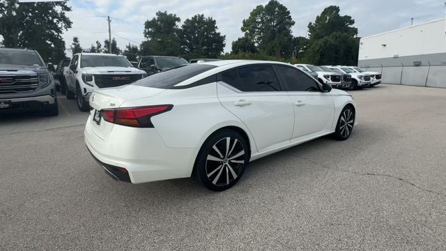 2021 Nissan Altima 2.5 SR Sedan