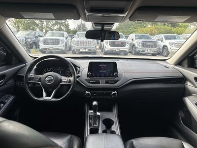 2021 Nissan Altima 2.5 SR Sedan