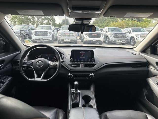 2021 Nissan Altima 2.5 SR Sedan