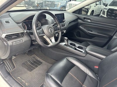 2021 Nissan Altima 2.5 SR Sedan