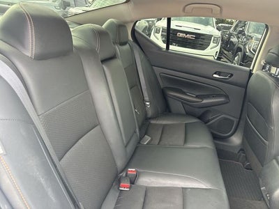 2021 Nissan Altima 2.5 SR Sedan