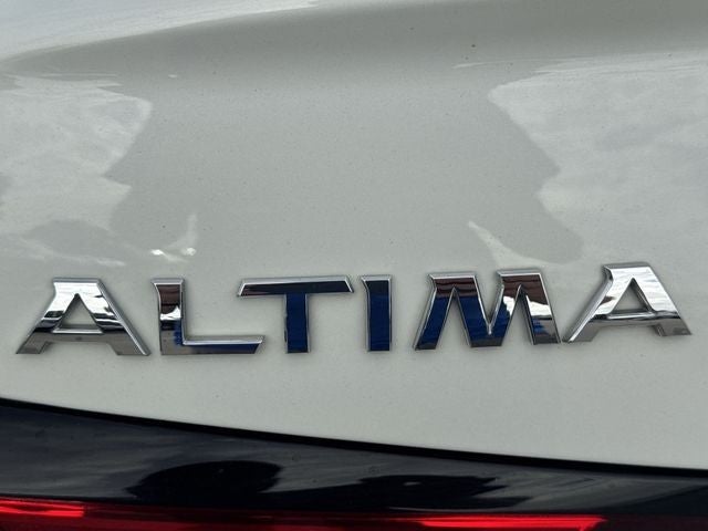 2021 Nissan Altima 2.5 SR Sedan