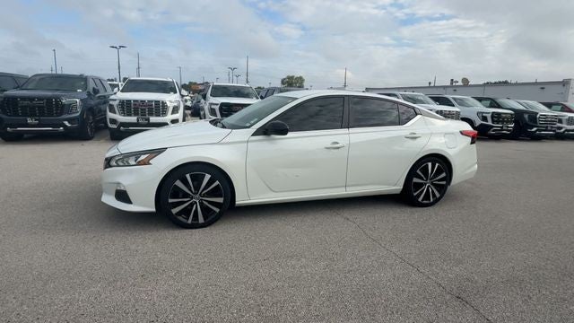 2021 Nissan Altima 2.5 SR Sedan