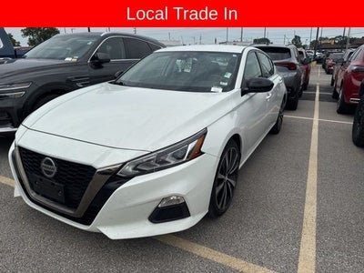 2022 Nissan Altima 2.5 SR Sedan