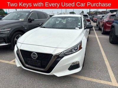 2022 Nissan Altima 2.5 SR Sedan