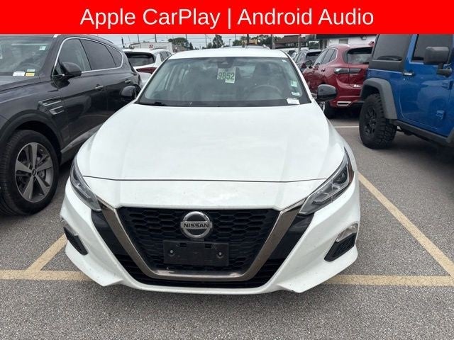 2022 Nissan Altima 2.5 SR Sedan