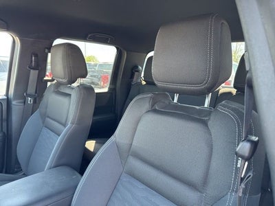 2023 Nissan Frontier Crew Cab 4x4 SV Auto
