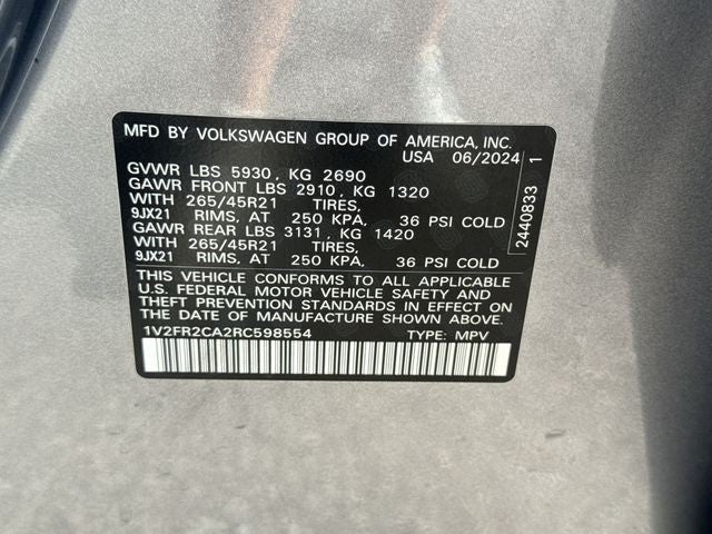 2024 Volkswagen Atlas 2.0T SEL Premium R-Line 4MOTION