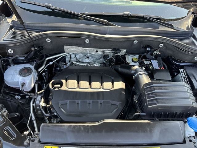 2026 Volkswagen Atlas Cross Sport 2.0T SE w/Technology 4MOTION