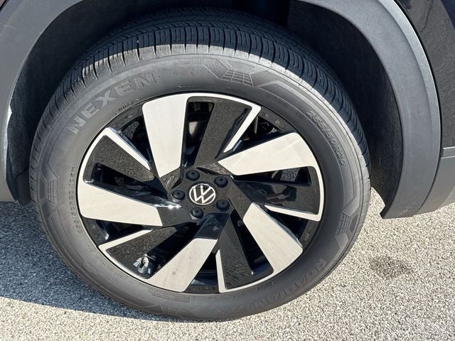 2026 Volkswagen Atlas Cross Sport 2.0T SE w/Technology 4MOTION