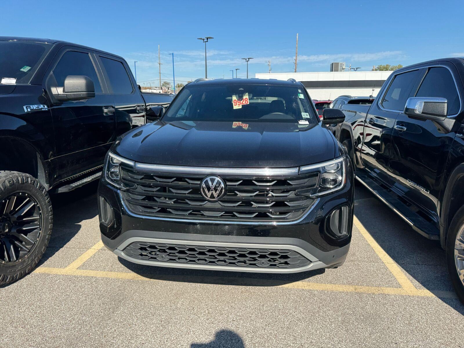 2026 Volkswagen Atlas Cross Sport 2.0T SE w/Technology 4MOTION