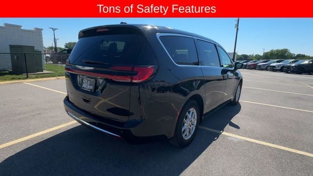 2025 Chrysler Pacifica Select FWD
