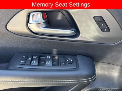 2025 Chrysler Pacifica Select FWD