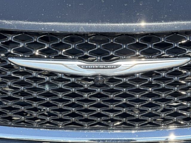 2025 Chrysler Pacifica Select FWD