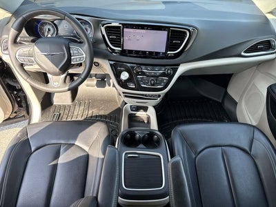 2023 Chrysler Pacifica Touring L FWD