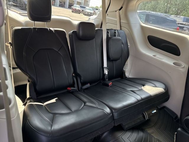 2023 Chrysler Pacifica Touring L FWD