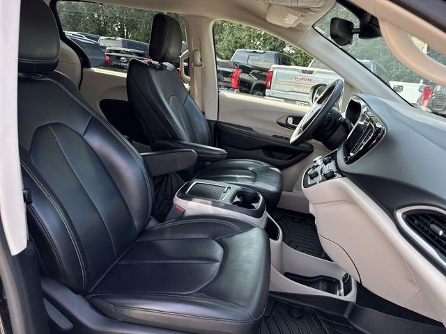 2023 Chrysler Pacifica Touring L FWD