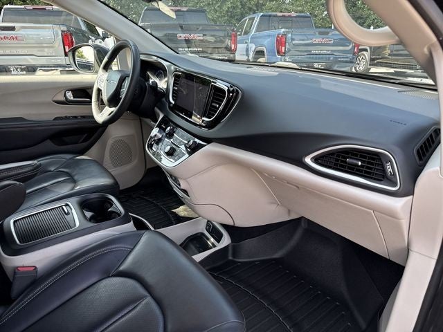 2023 Chrysler Pacifica Touring L FWD