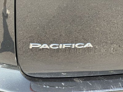 2023 Chrysler Pacifica Touring L FWD