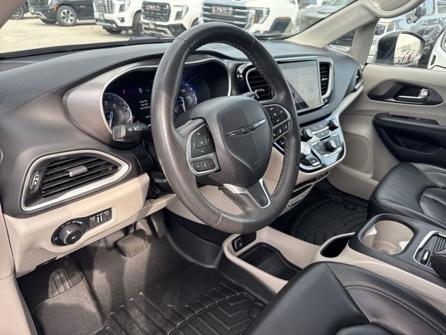 2023 Chrysler Pacifica Touring L FWD