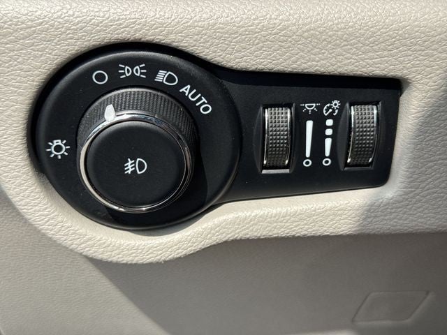 2023 Chrysler Pacifica Touring L FWD