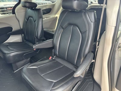 2023 Chrysler Pacifica Touring L FWD