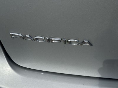 2023 Chrysler Pacifica Touring L FWD